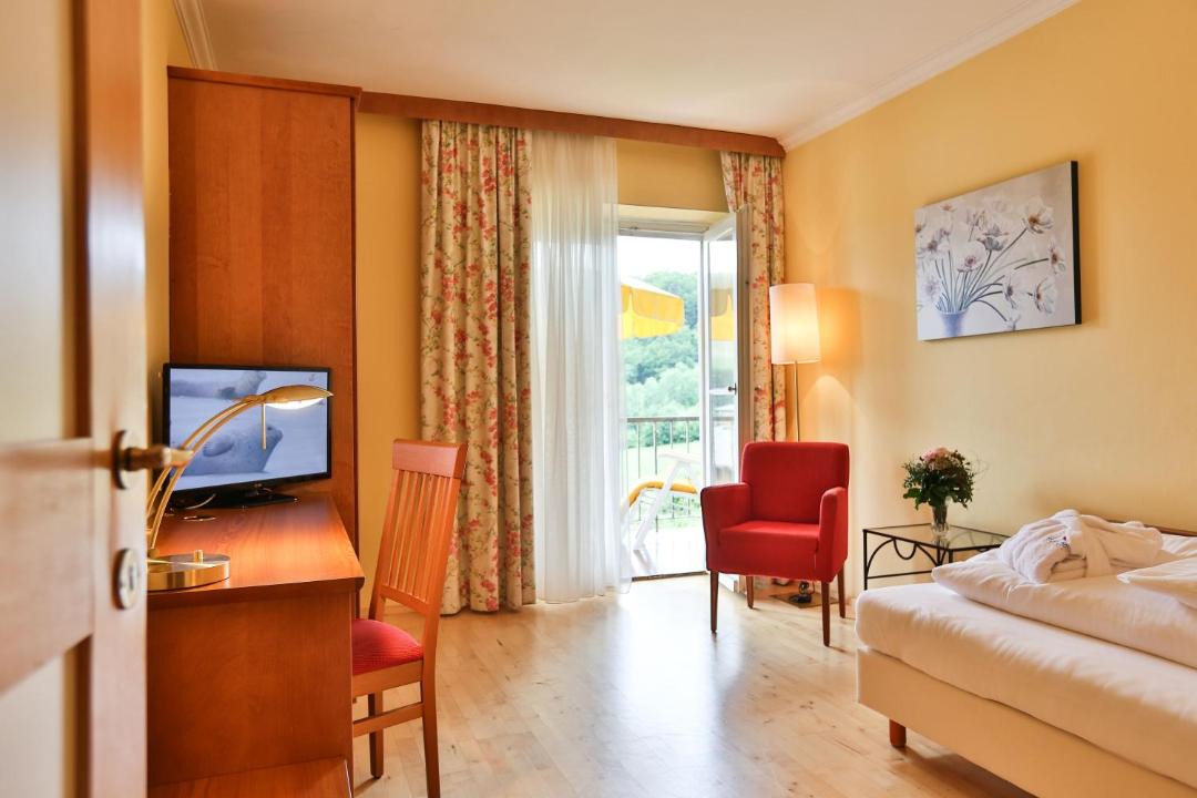 Bad Durrnberg Hotel | OptimaMed Gesundheitsresort St Josef