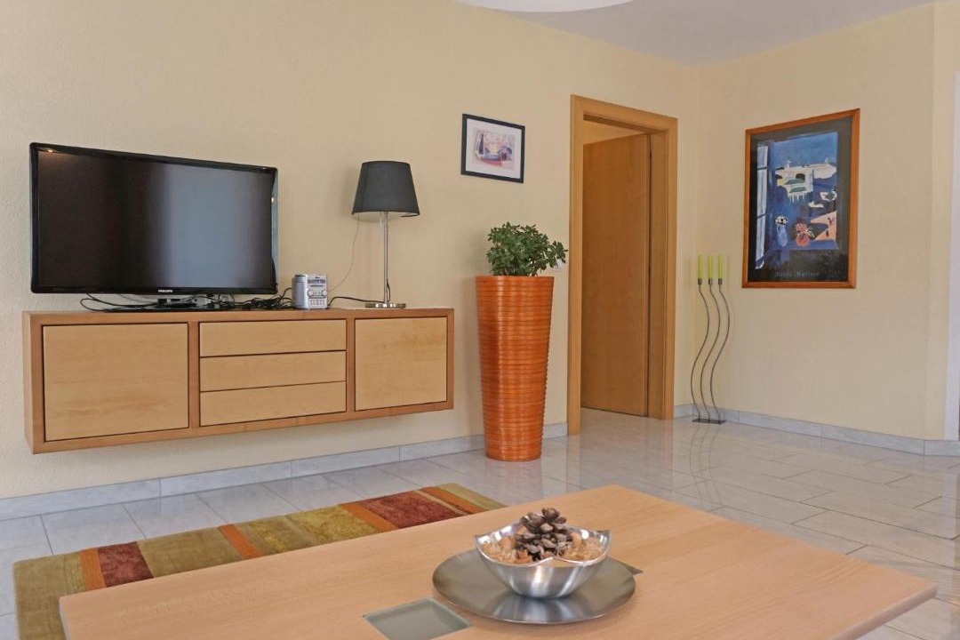 Ried im Oberinntal Apartment | Apartment Apart D by Interhome