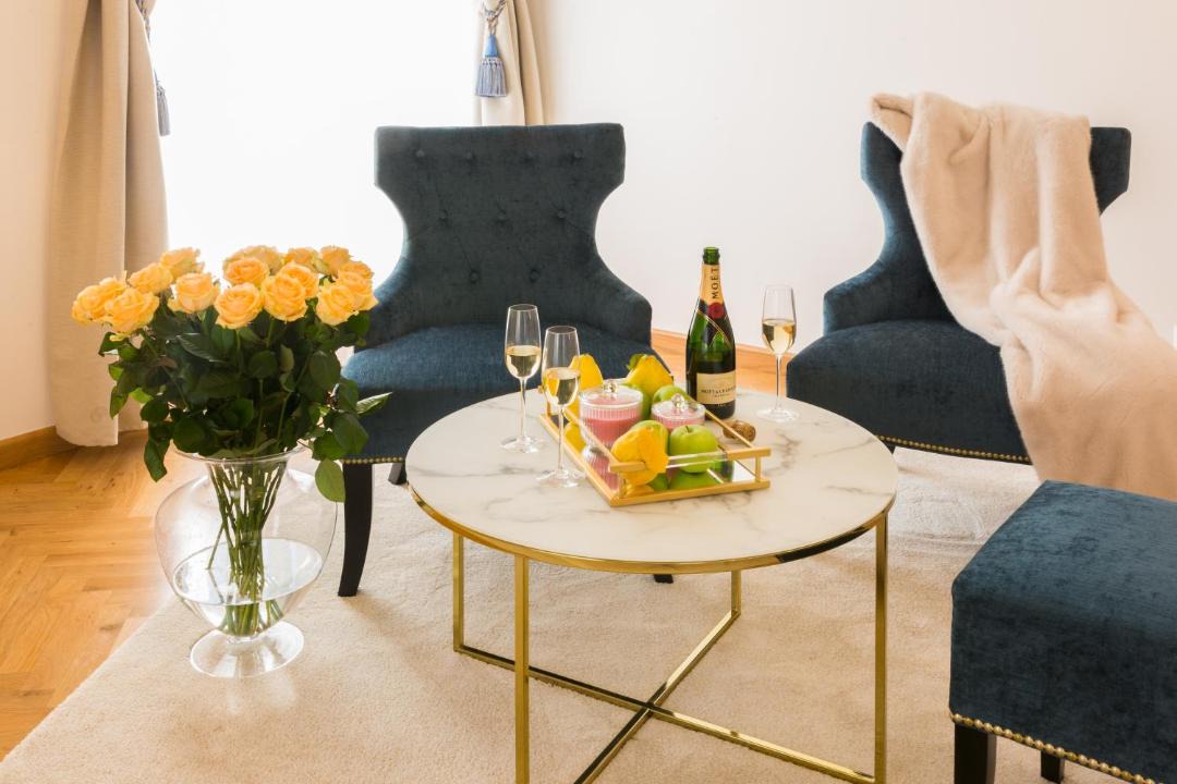Klagenfurt am Woerthersee Apartment | Palais Gutenberg l´atelier