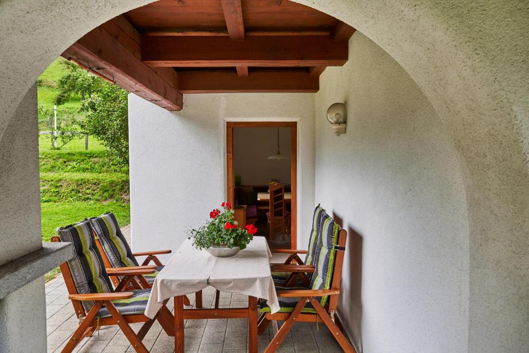 Oetz Apartment | Haus Elfi Fiegl