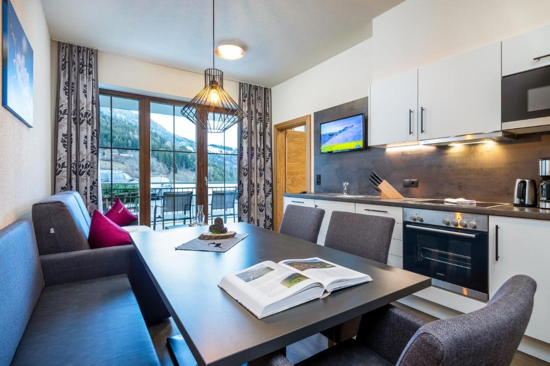 Ladis Apartment | Alpin Chalet am Burgsee