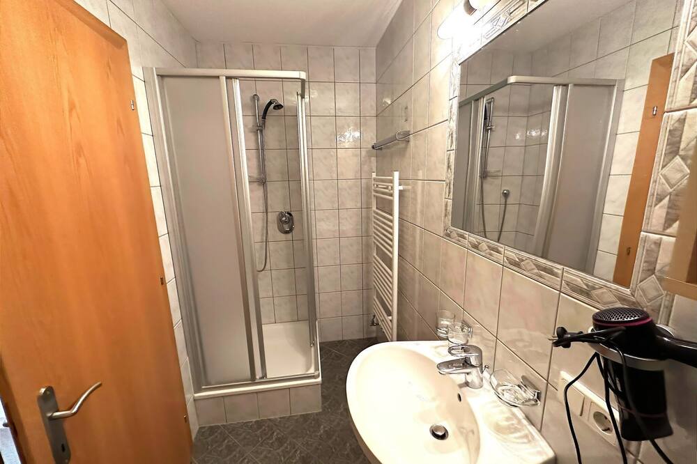 Photo of Bathroom in Flirsch