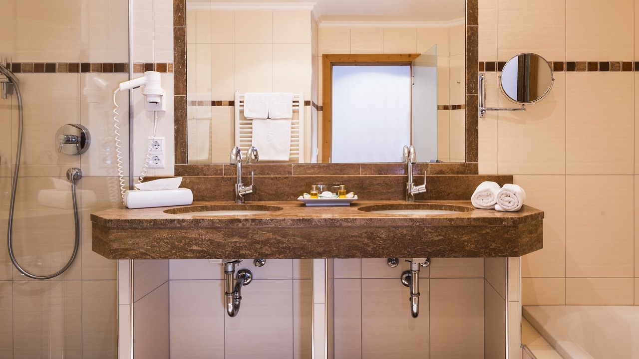 Photo of Bathroom in Wirl