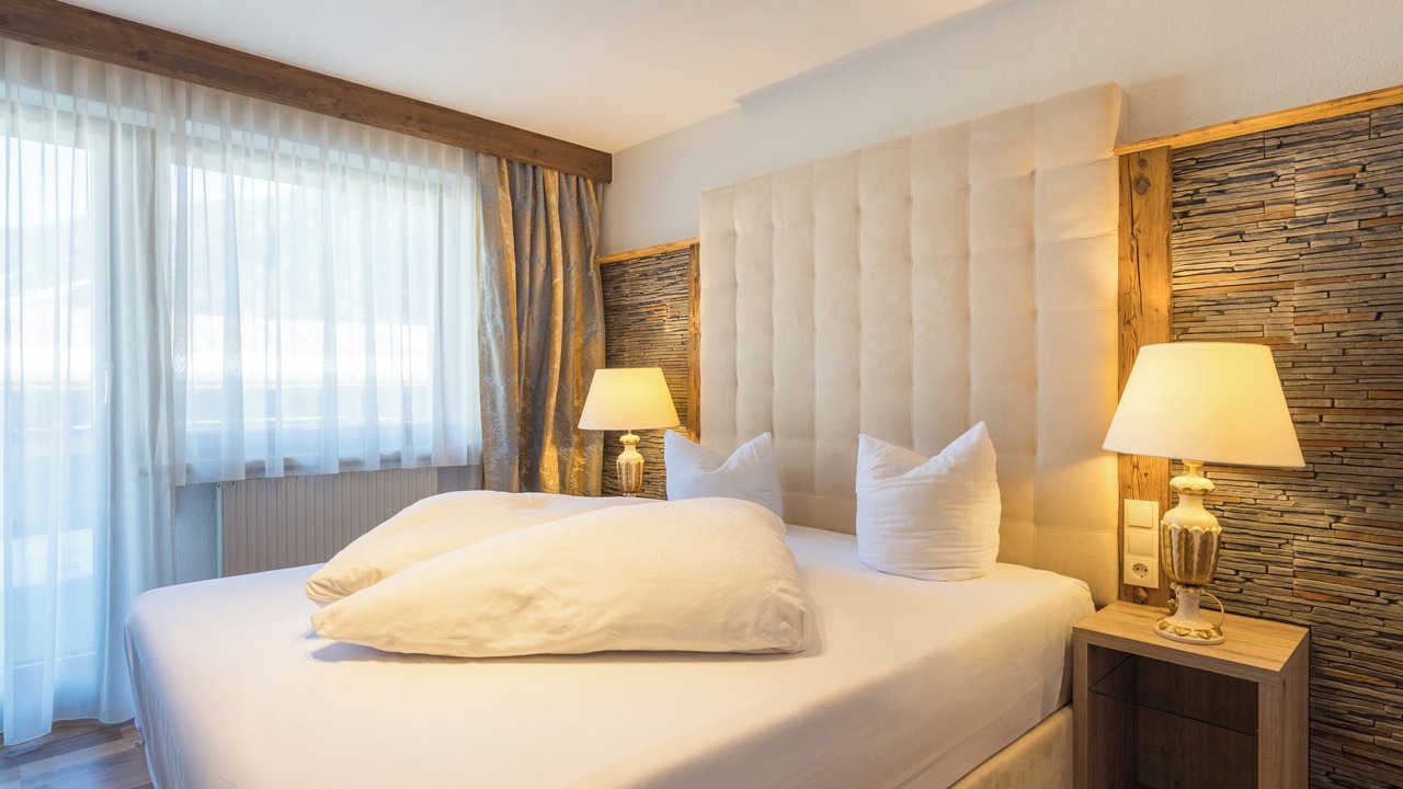 Photo of Bedroom in See