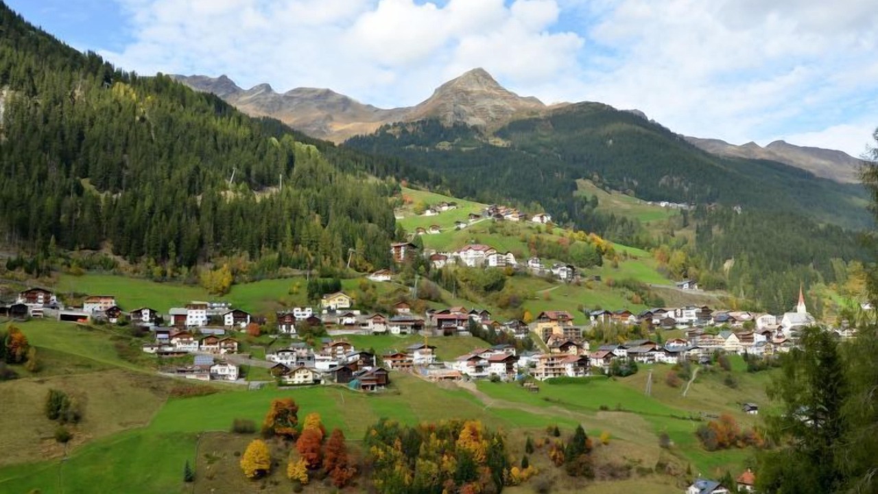 Photo of Outdoor in See