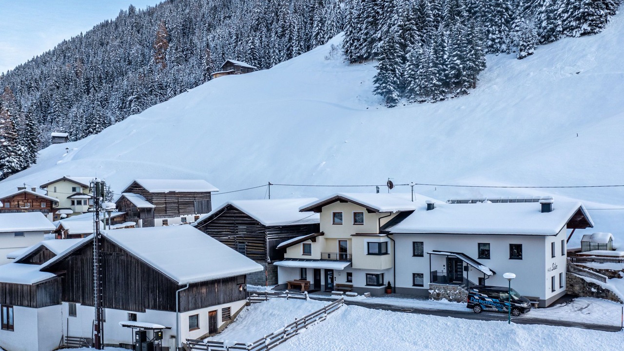 Photo of Outdoor in See