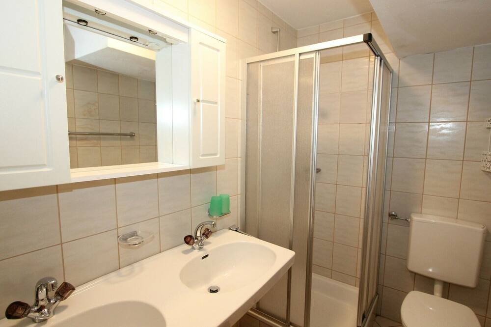 Photo of Bathroom in Huben