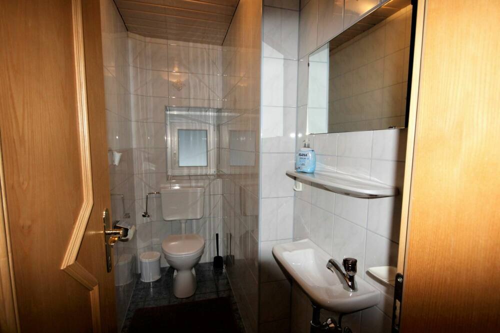 Photo of Bathroom in Laengenfeld