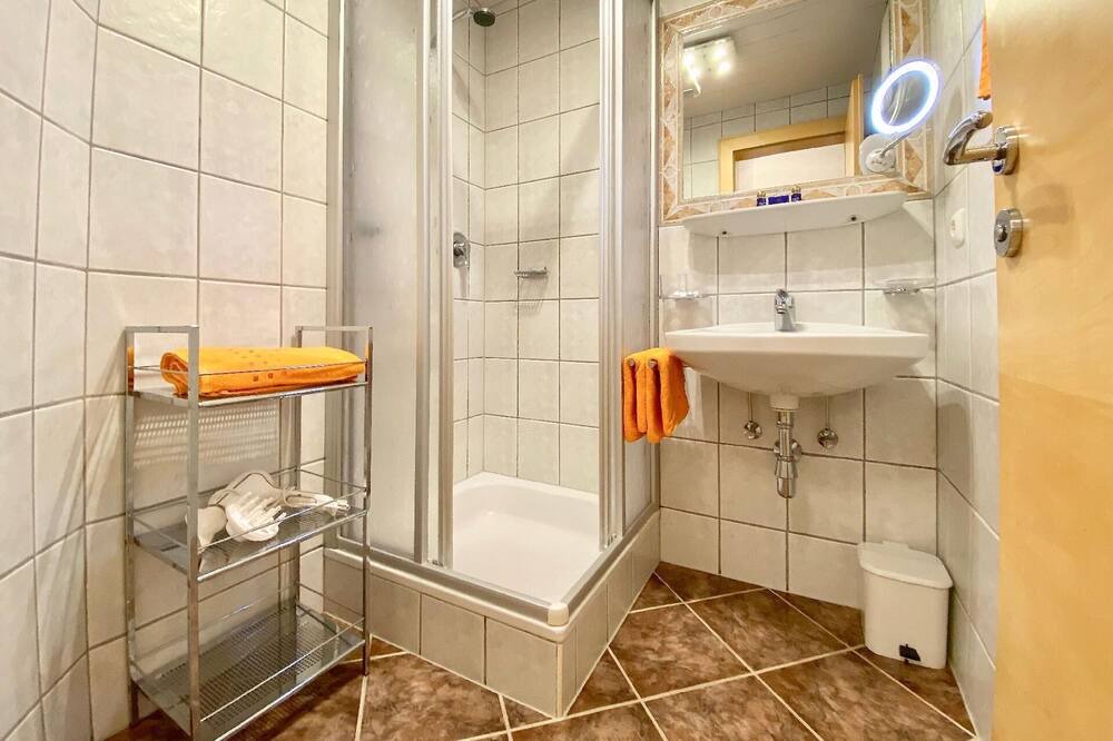 Photo of Bathroom in See