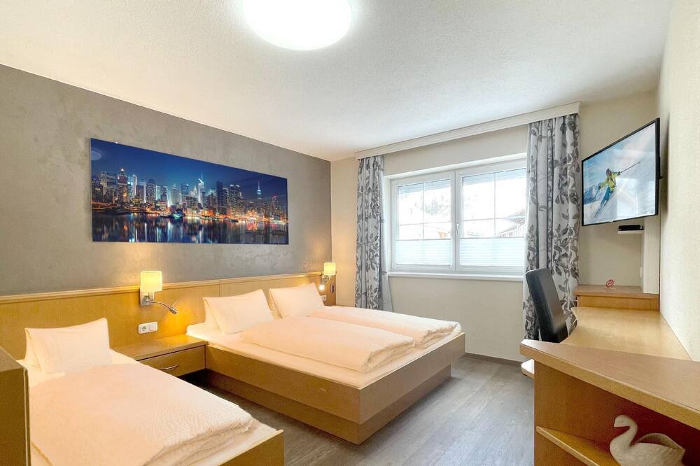 Photo of Bedroom in See