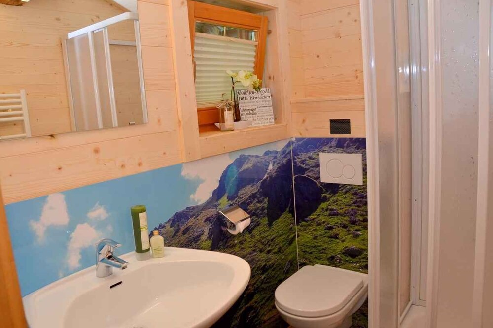 Photo of Bathroom in Emberg