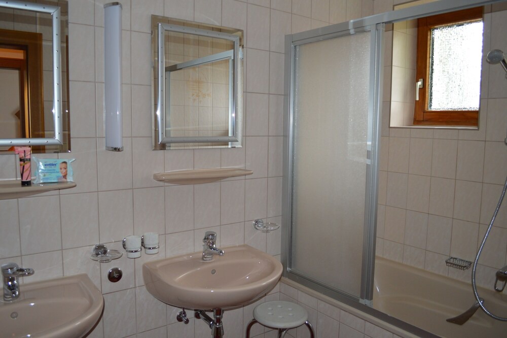 Photo of Bathroom in Runhof