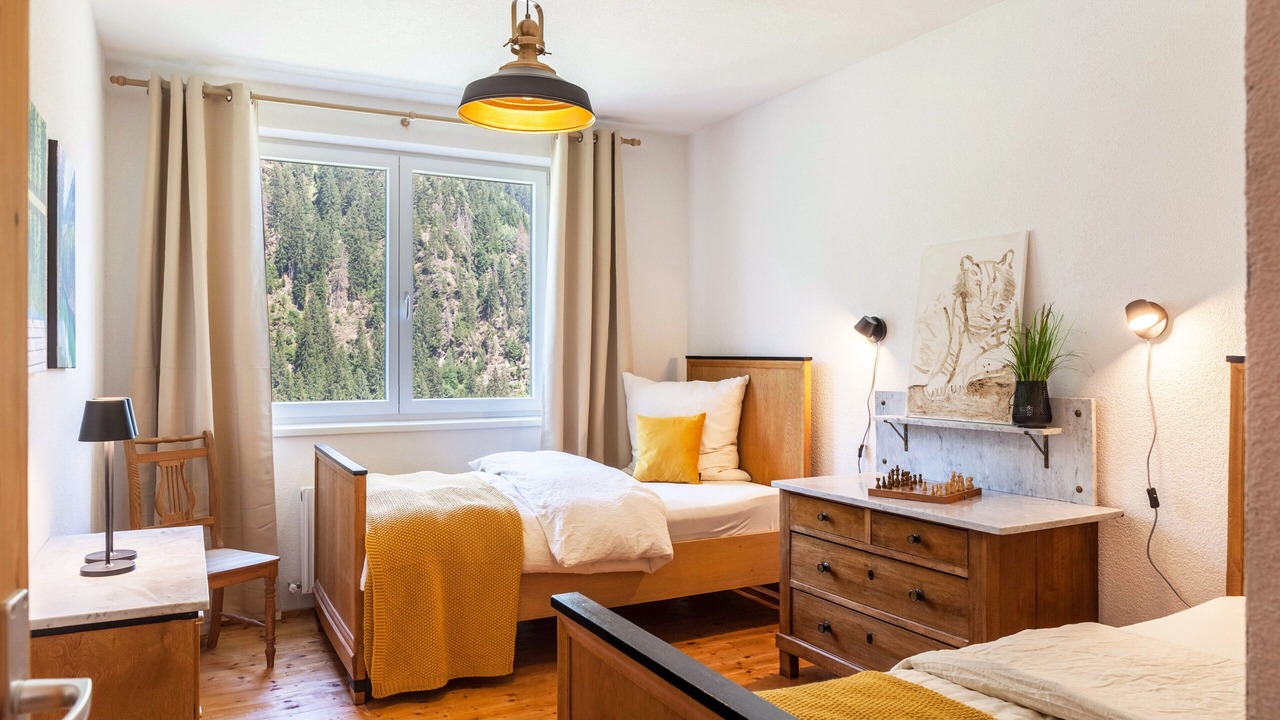Photo of Bedroom in See