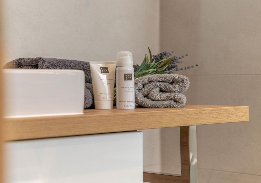 Photo of Bathroom in Trins