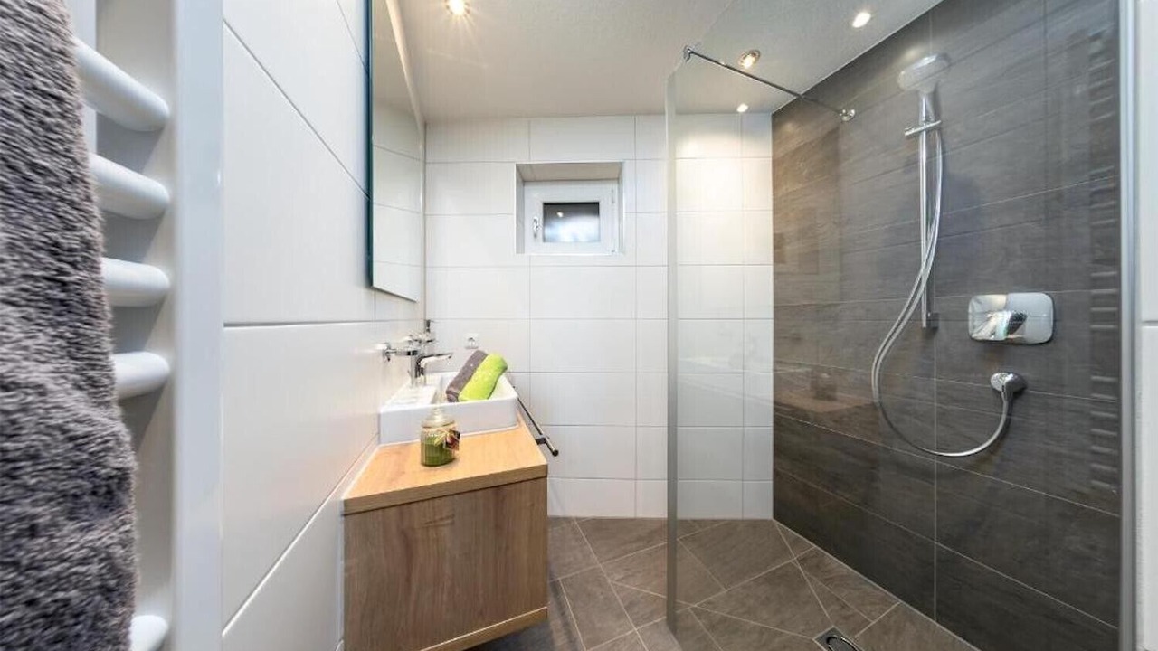 Photo of Bathroom in See