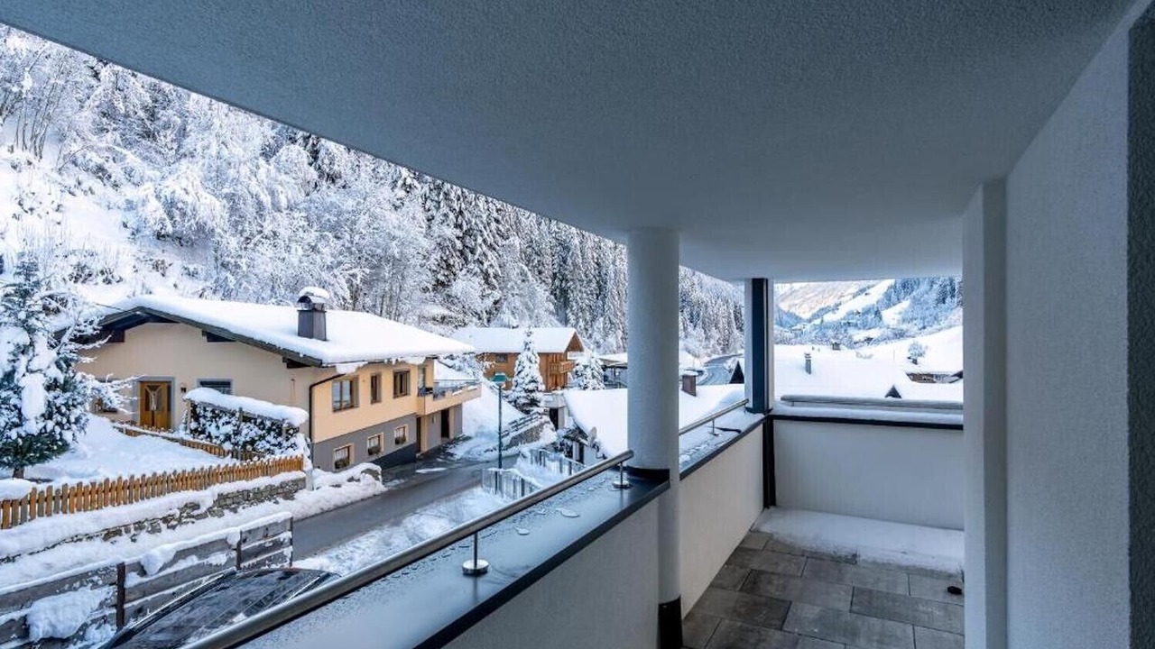 Photo of Outdoor in See