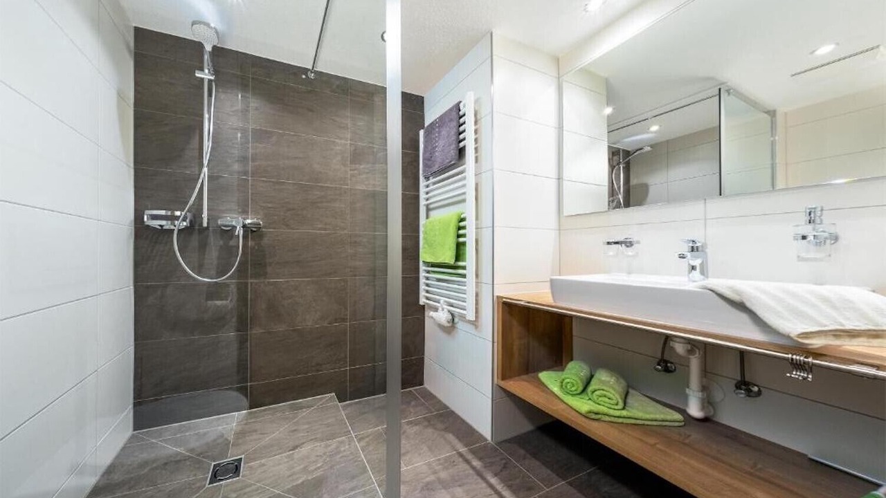 Photo of Bathroom in See