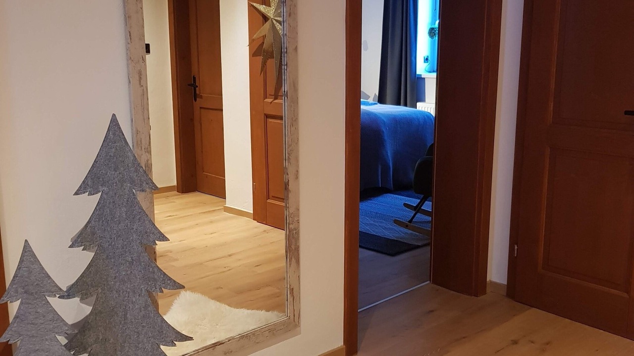 Photo of Bedroom in See