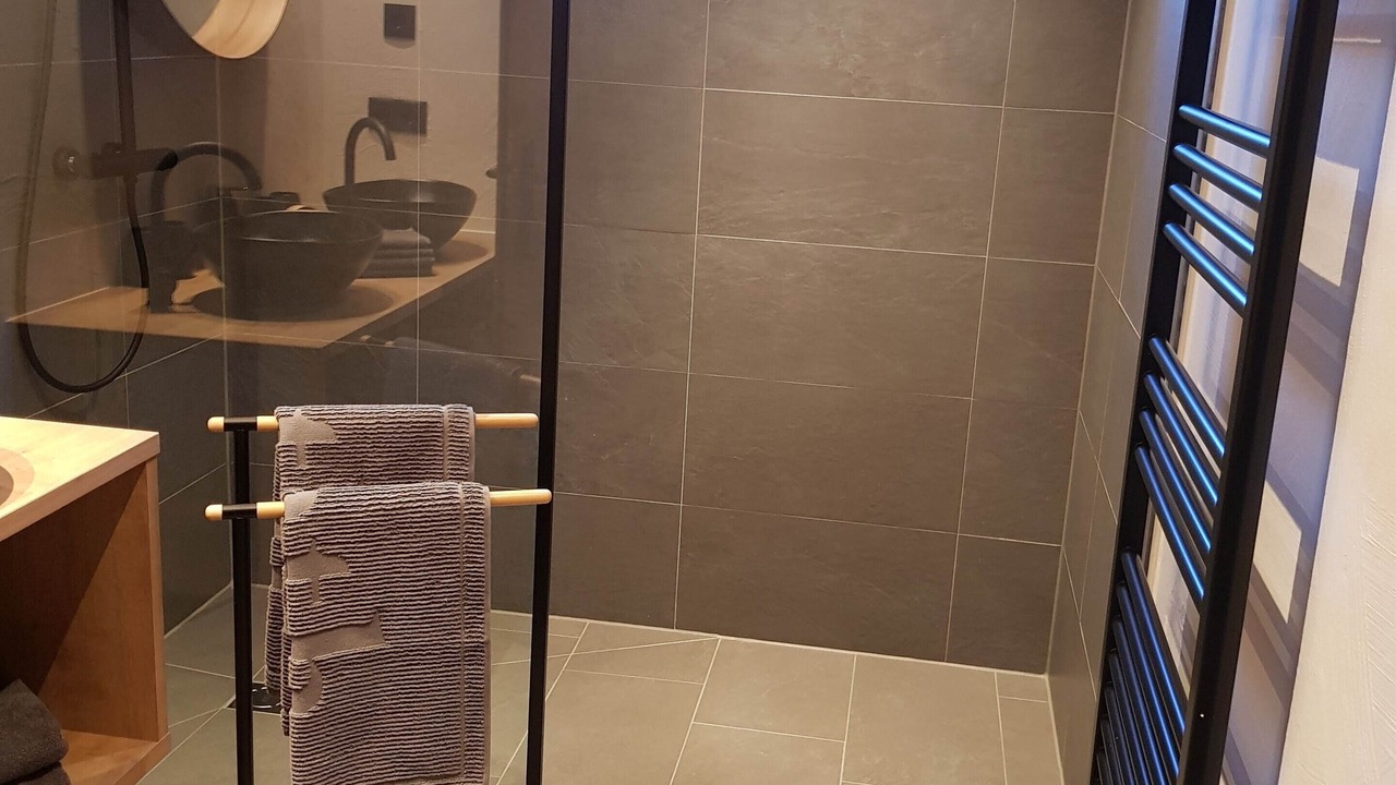 Photo of Bathroom in See
