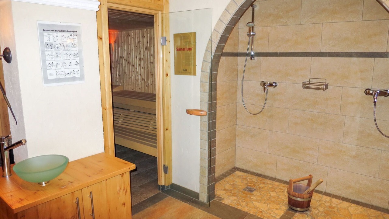 Photo of Others in See