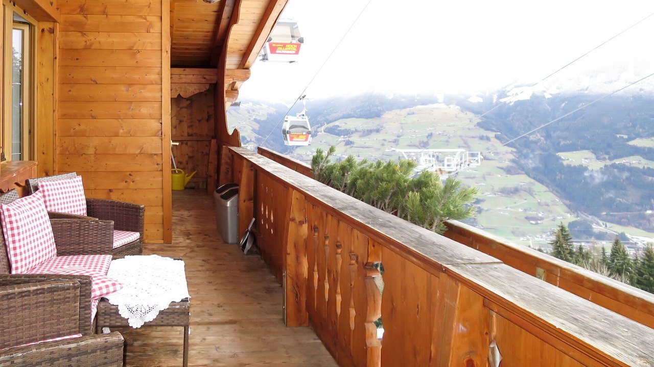 Photo of Patio Balcony in Emberg