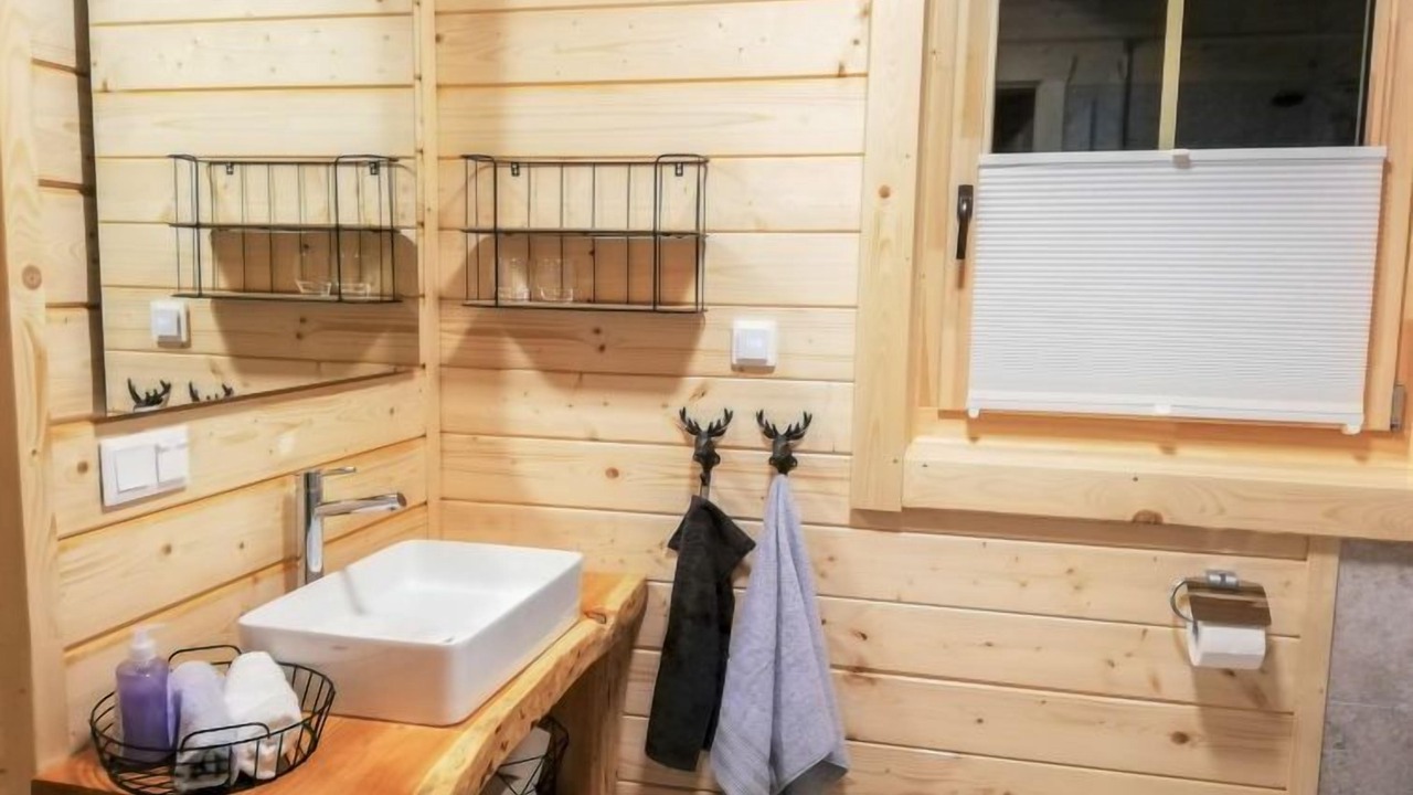 Photo of Bathroom in Albeck