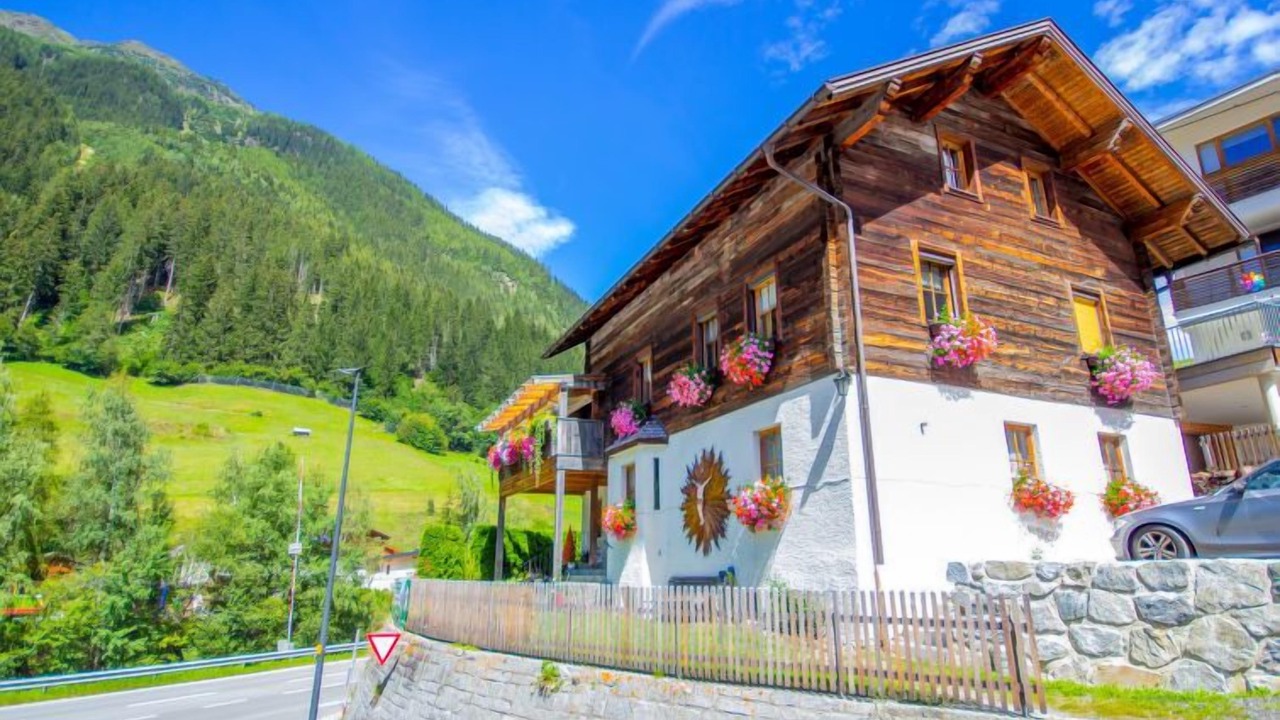 Photo of Outdoor in See