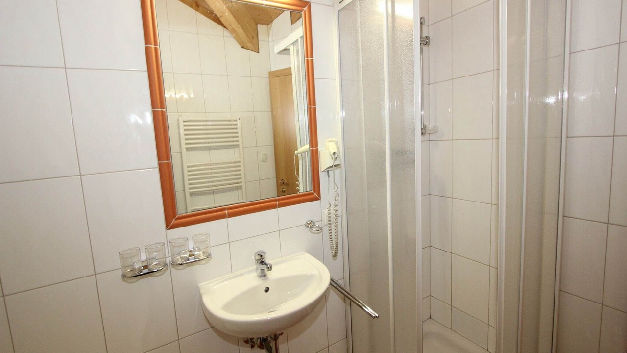 Photo of Bathroom in Huben