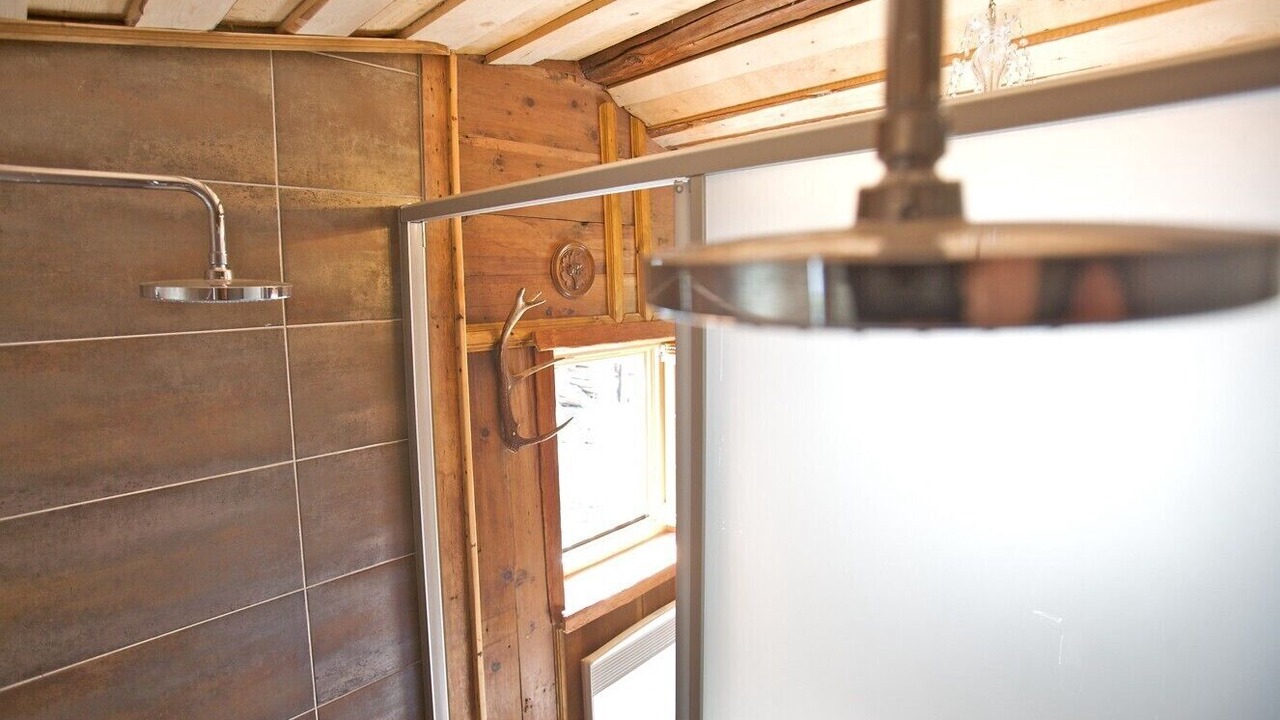 Photo of Bathroom in See