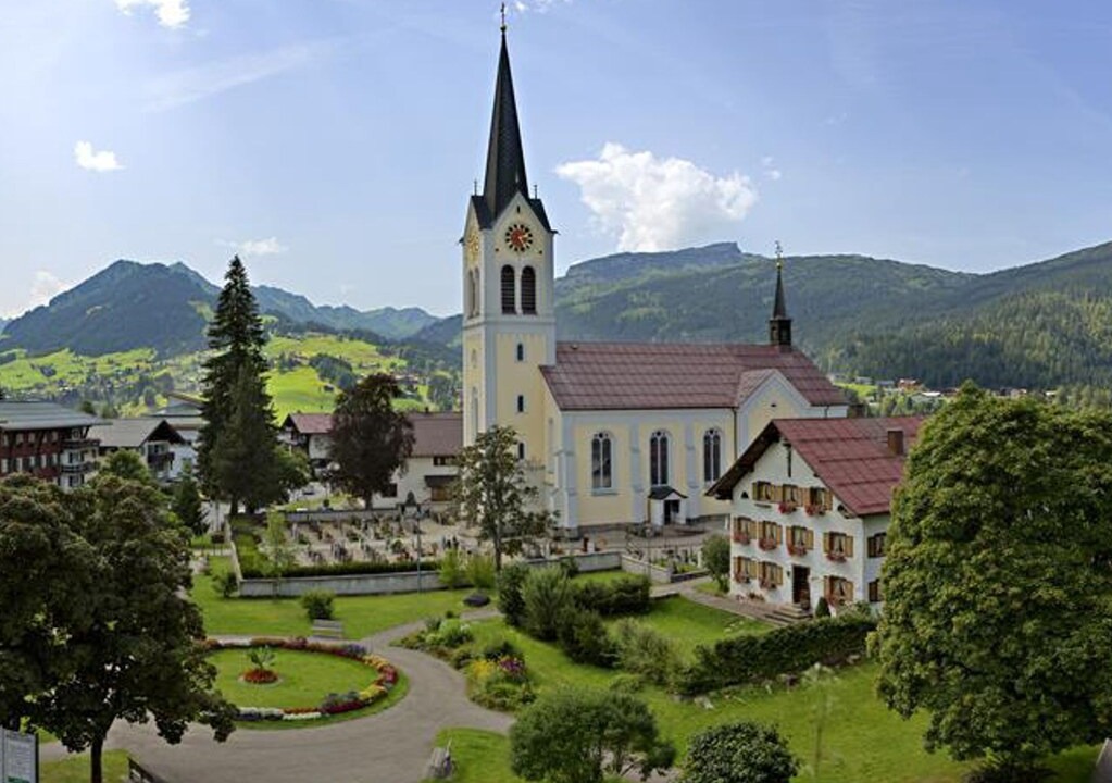 Photo of Buildings in Riezlern