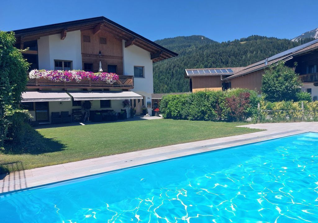 Photo of Outdoor in Soell
