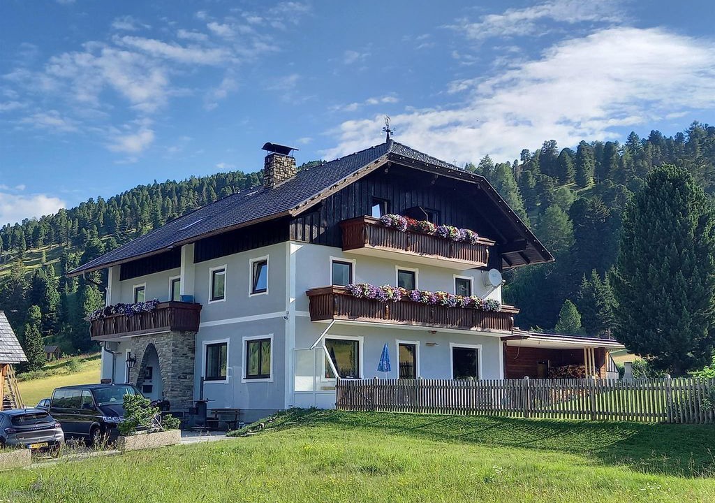 Photo of Outdoor in Thomatal