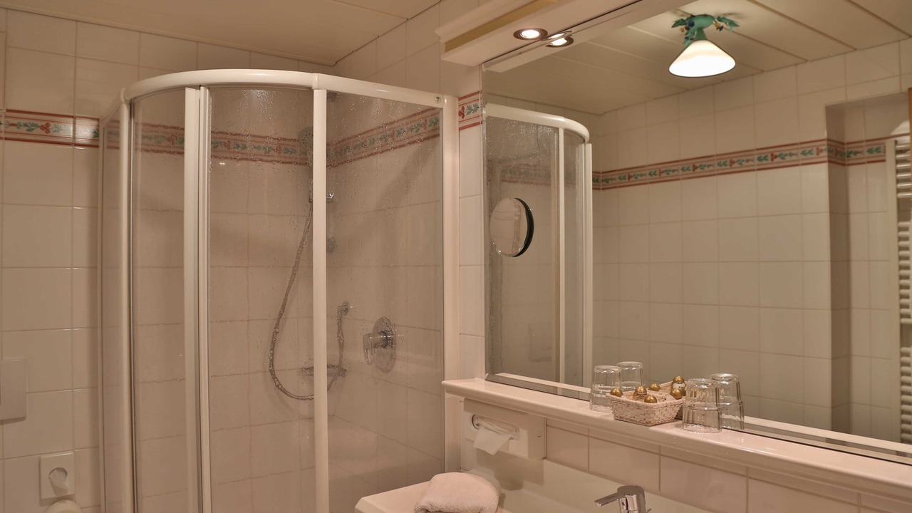 Photo of Bathroom in Graen