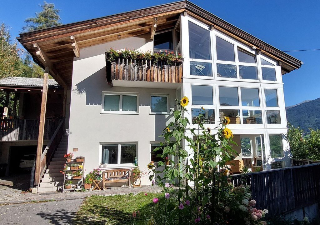 Photo of Outdoor in Statz