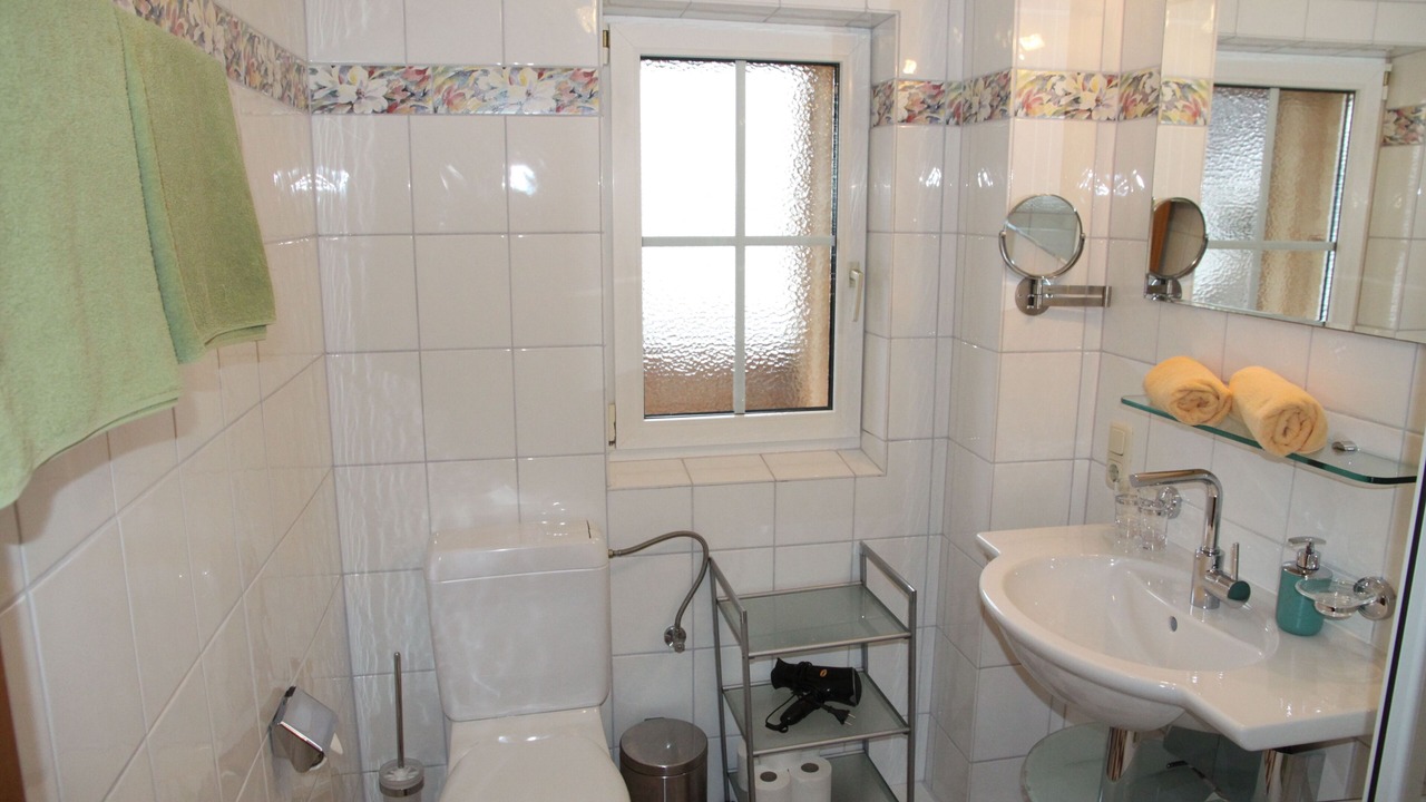 Photo of Bathroom in Graen