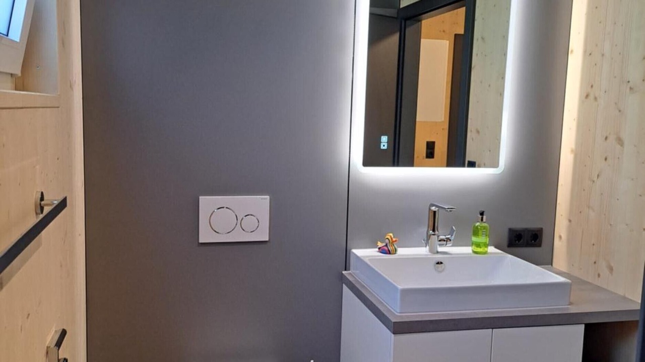 Photo of Bathroom in Hoechst