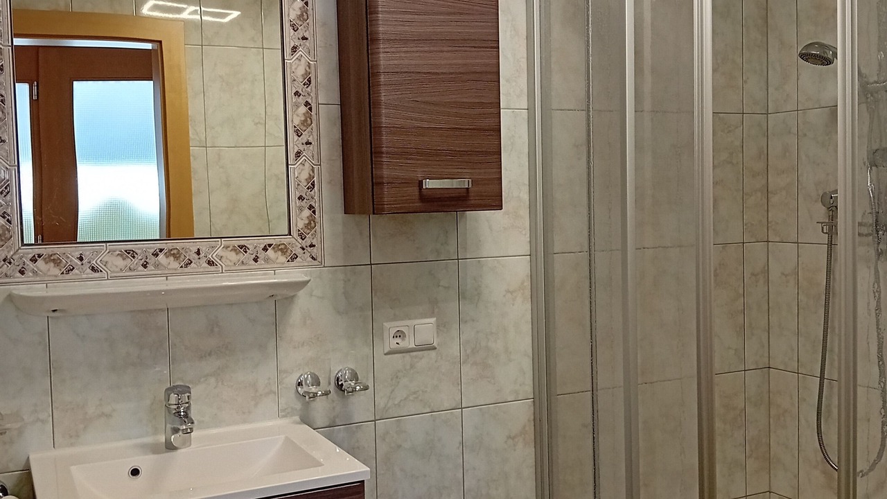 Photo of Bathroom in Pfunds