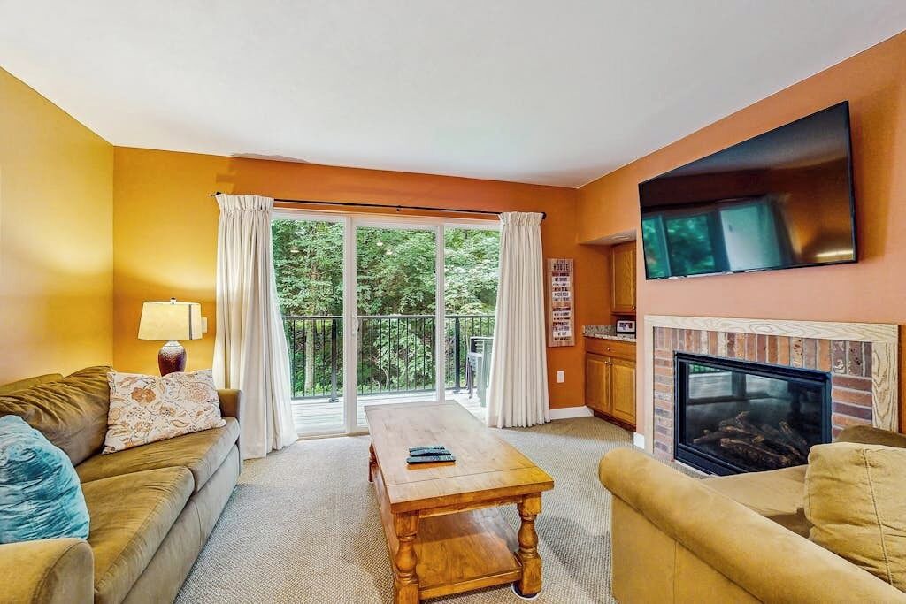 Photo of Livingroom in Warren