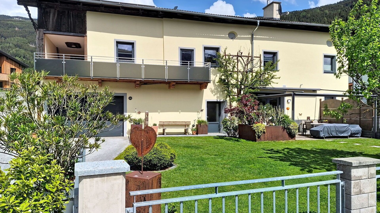 Photo of Patio Balcony in Pfons