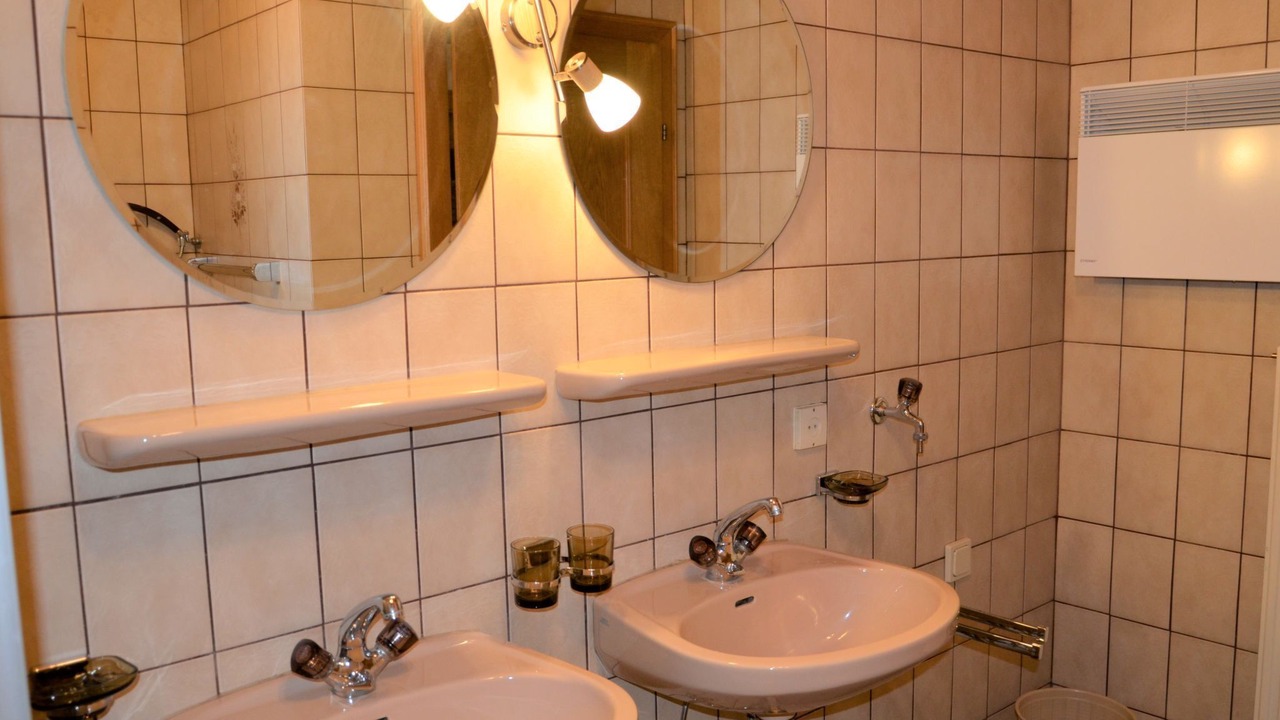 Photo of Bathroom in Kappl