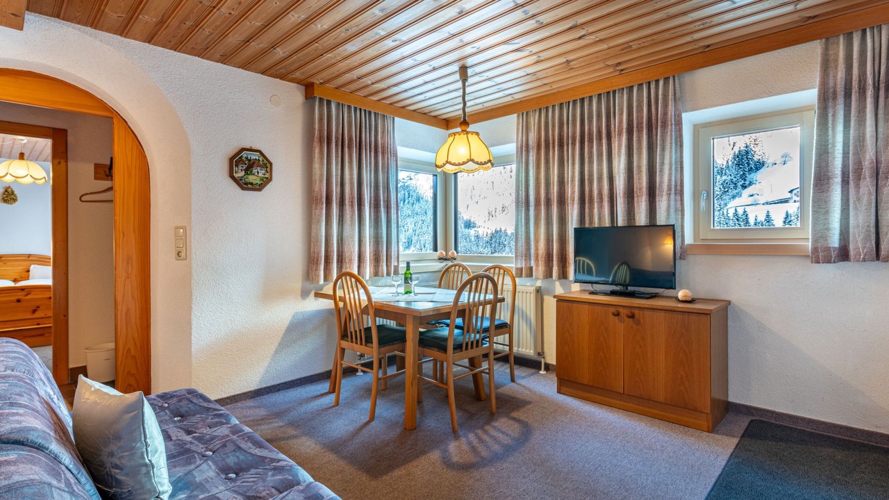 Photo of Bedroom in See