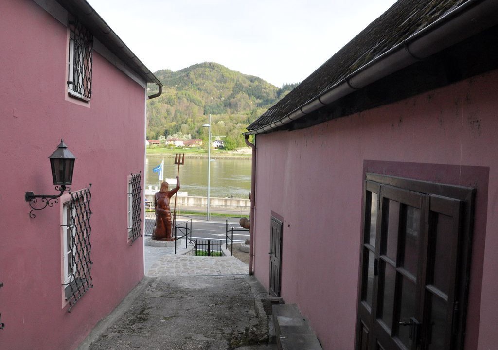 Photo of Others in Grein
