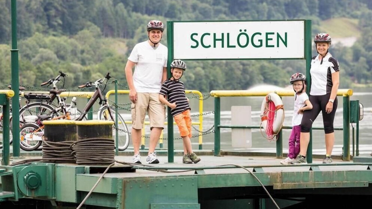 Photo of Others in Schlogen
