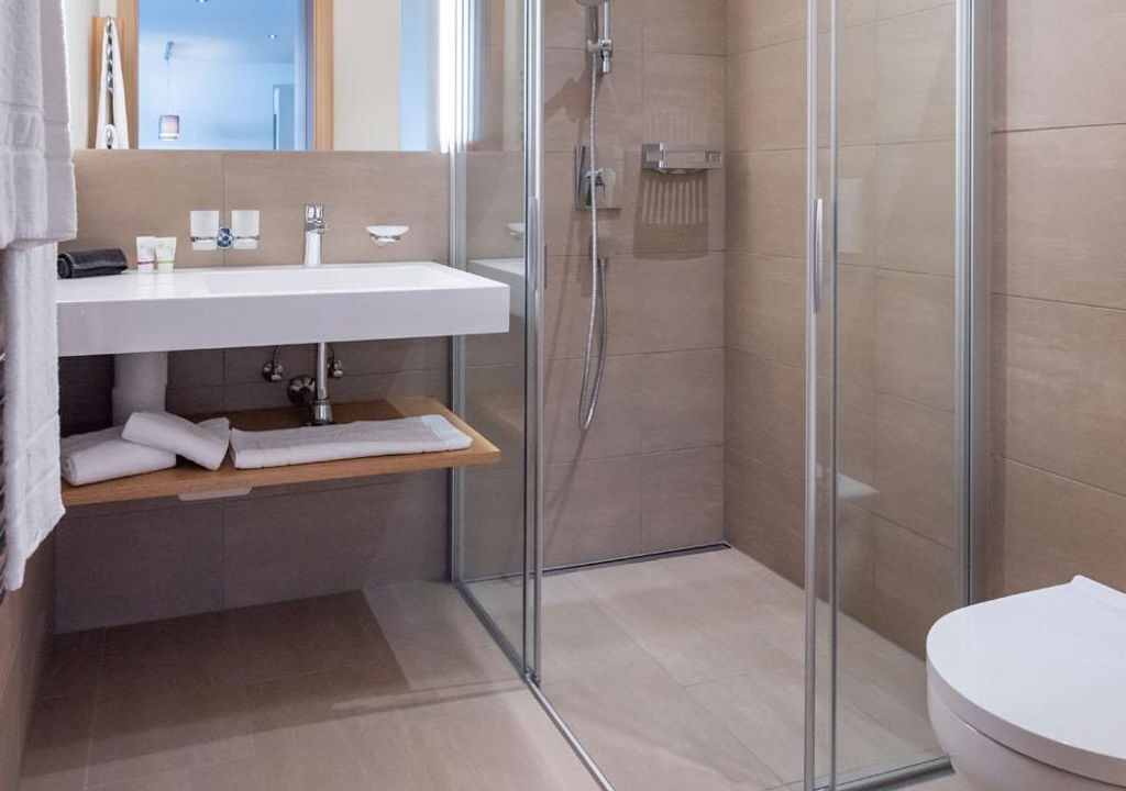Photo of Bathroom in Warth