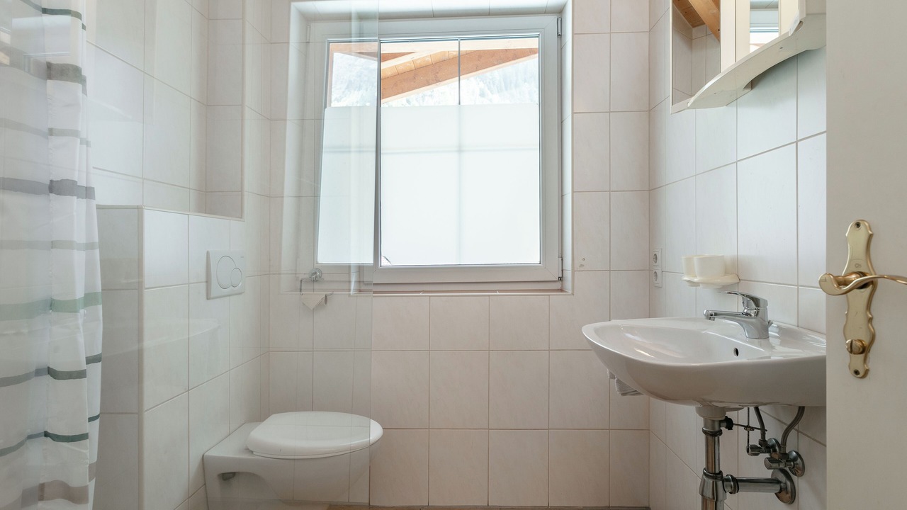 Photo of Bathroom in Huben