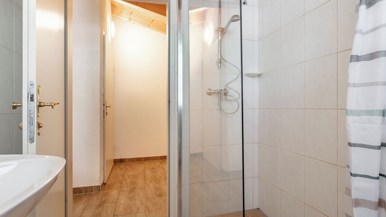 Photo of Bathroom in Huben