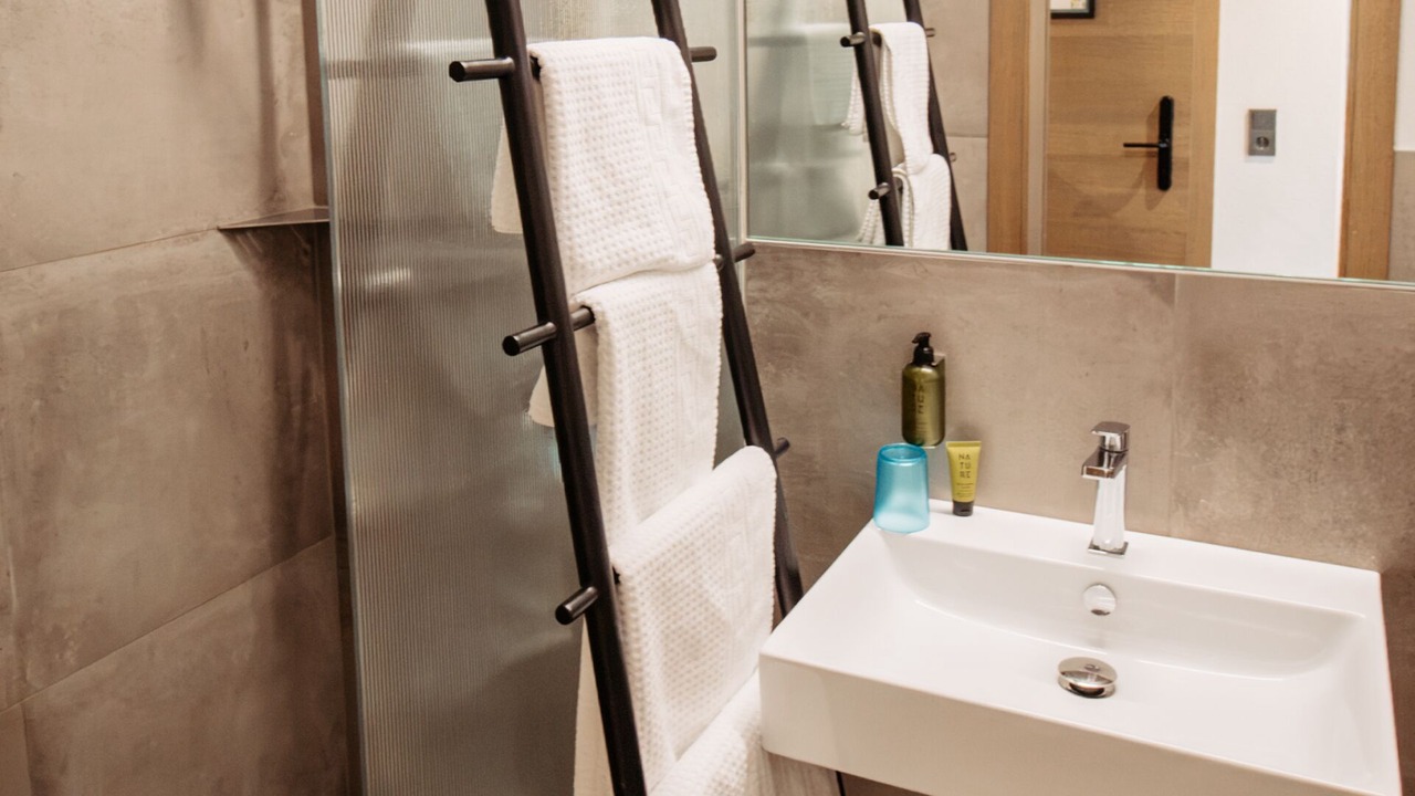 Photo of Bathroom in Mosern