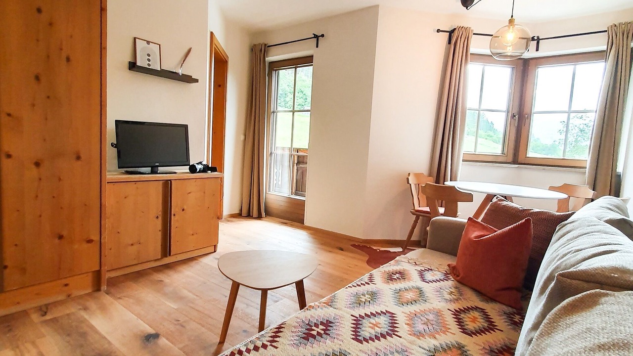 Photo of Livingroom in Goetzens