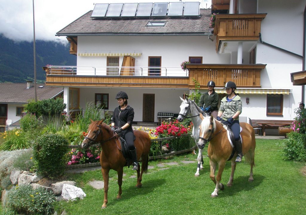 Photo of Others in Jerzens