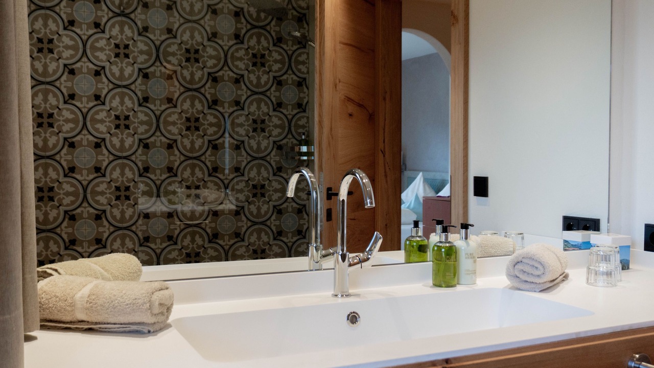 Photo of Bathroom in Graen
